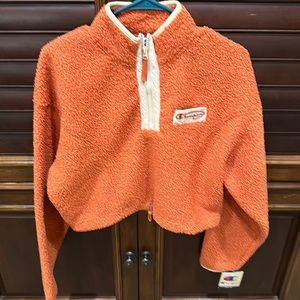 NWT Champion cropped fleece size M